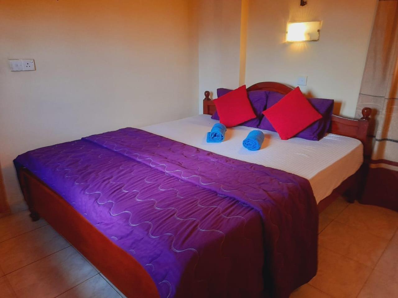 New Sea Lion Guest House Hikkaduwa Exterior photo
